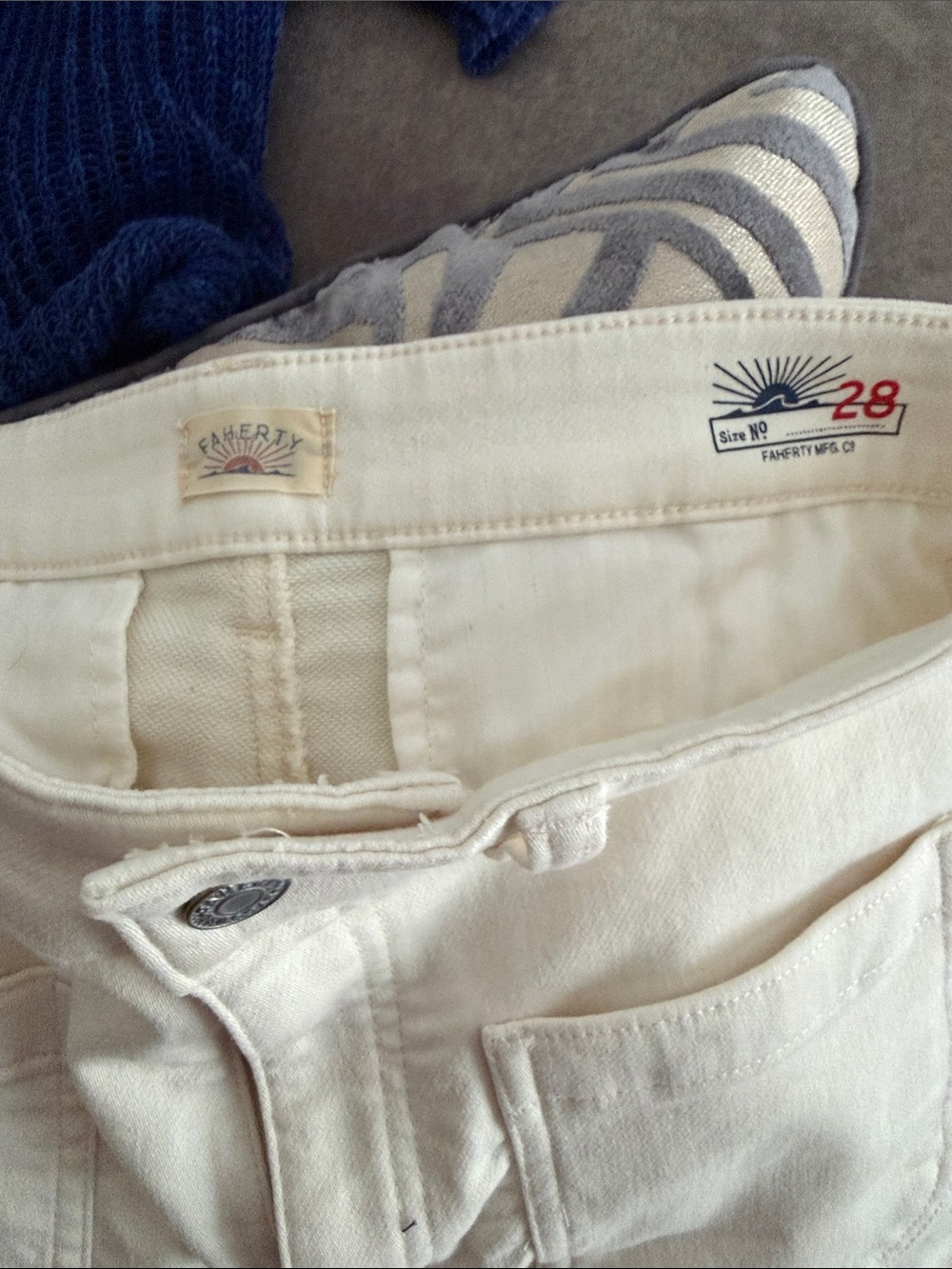 FAHERTY stretch terry patch pocket shorts in egret 28 - Picture 6 of 6